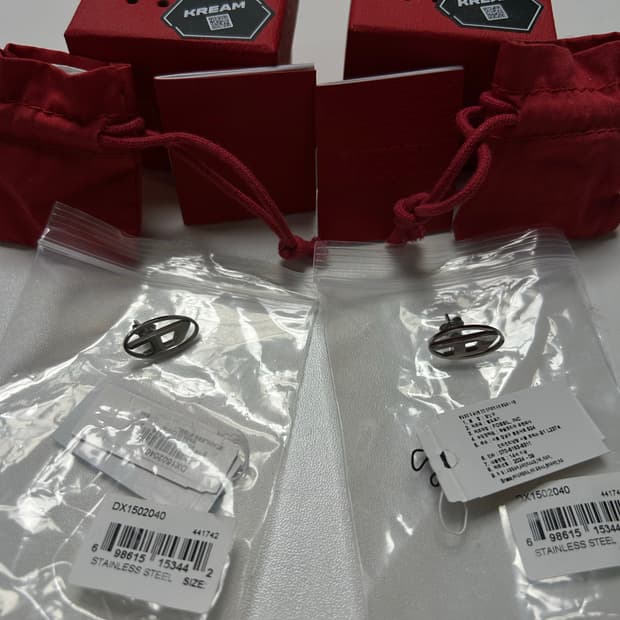 디젤 스터드 귀걸이 dx1502(set)/크림 정품