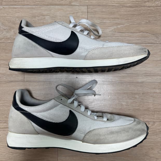 나이키 테일윈드79 흰검 290mm