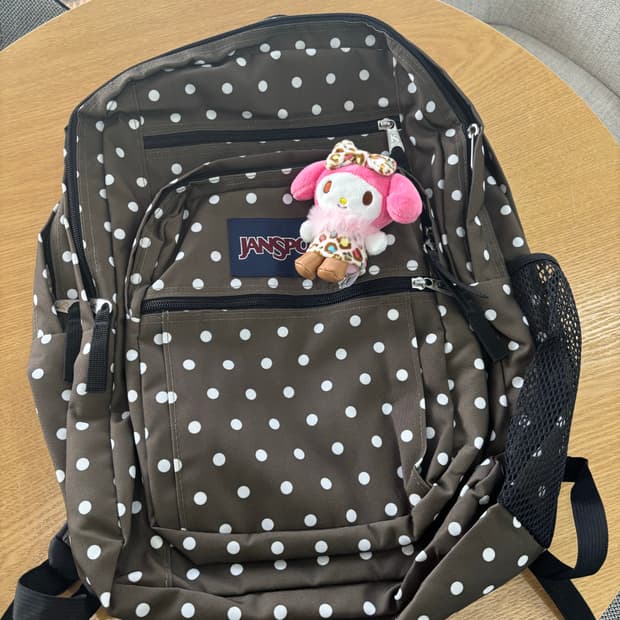 (새상품)잔스포츠 도트 카키백팩