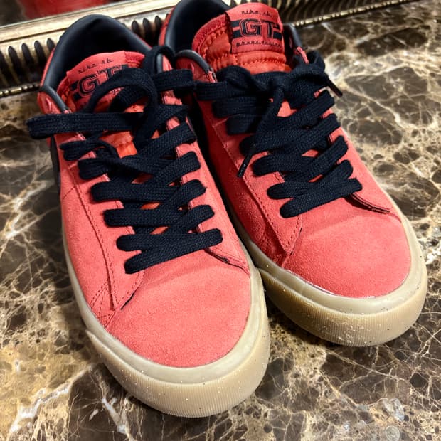 나이키 SB 블레이저 로우 프로 GT 시나바 블랙 라이트브라운