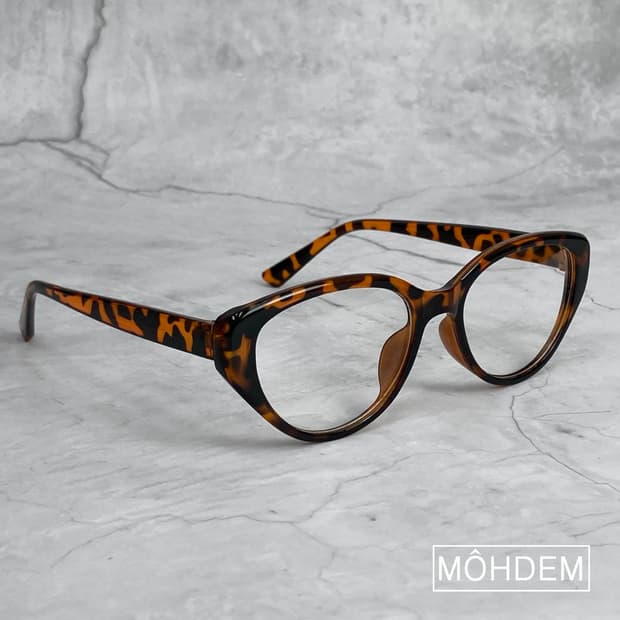 [연말한정🤎]뿔테안경 긱시크 무드 아이웨어