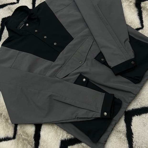 [M]마모트x유니폼브릿지 오버핏 아노락/블랙그레이