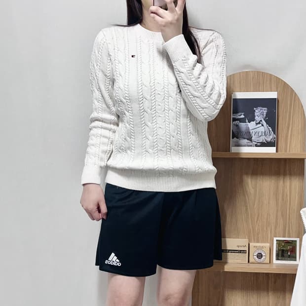 [정품] 타미 아이보리 꽈배기 니트 [ 164 ]