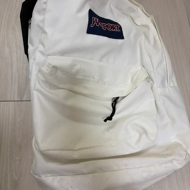 잔스포츠 백팩 화이트