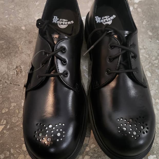 닥터마틴 1461 스틸토 브로그 290
