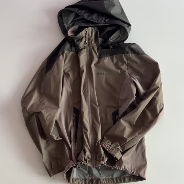 몽벨 다크 베이지 바람막이 100