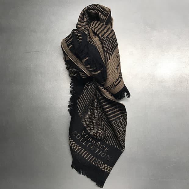베르사체 메두사 머플러 브라운