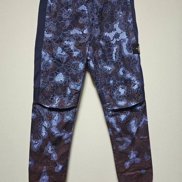 스톤아일랜드 히트리액티브 립스탁 팬츠