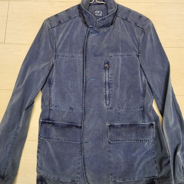 CP 컴퍼니 가먼트다잉 자켓