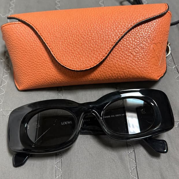 로에베 파울라 이비자 선글라스