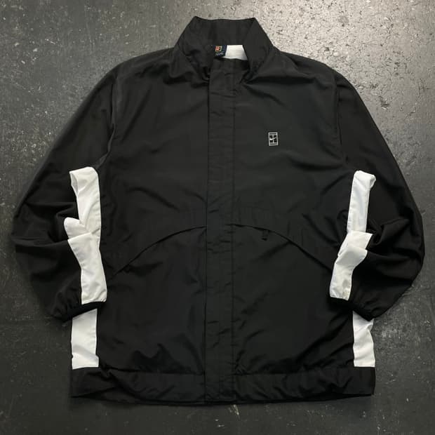 105 나이키 테니스 올드스쿨 바람막이 