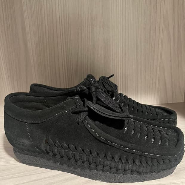 클락스 오리지널스 x 슈프림 우븐 왈라비 블랙 240