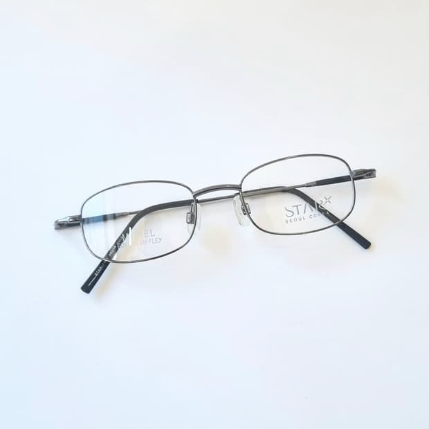 데드스탁 미니멀 긱시크 사각 안경테  499