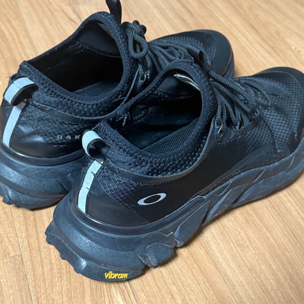 오클리 라이트쉴드 블랙 색상 280 