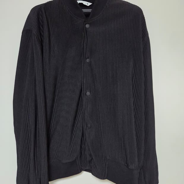 자라 블랙 플리츠 스타일 블루종 L사이즈