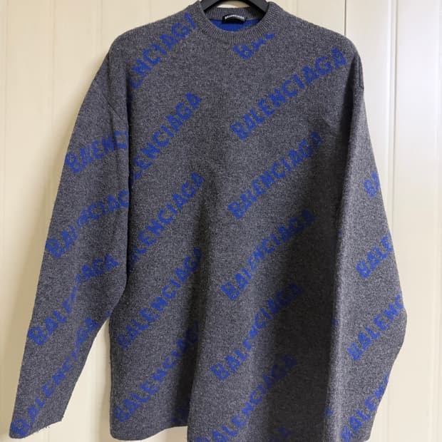 발렌시아가 멀티로고 롱 니트 s (105-110)