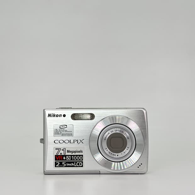 니콘 쿨픽스 Nikon Coolpix S200 실버