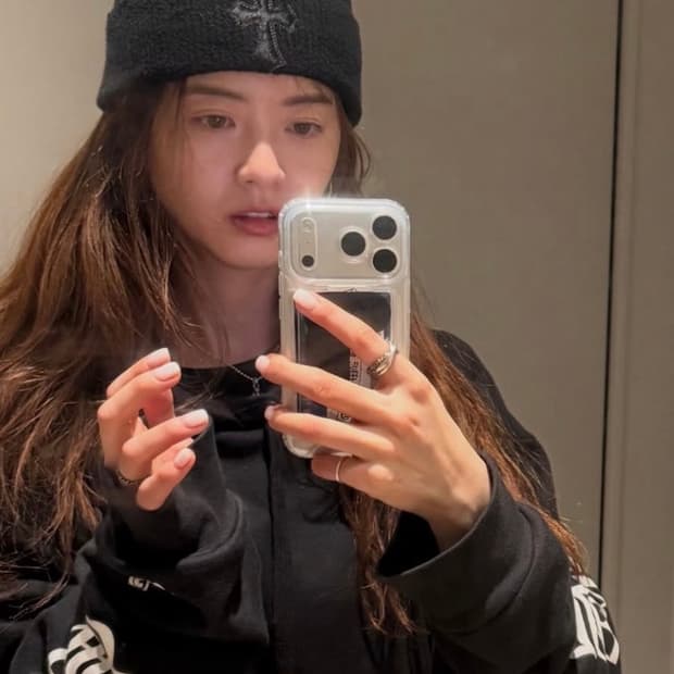 크롬하츠 송치 크로스 패치 비니 블랙