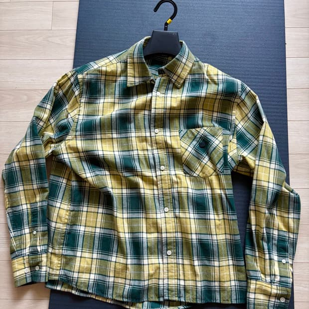 아크네 셔츠 S (100사이즈)