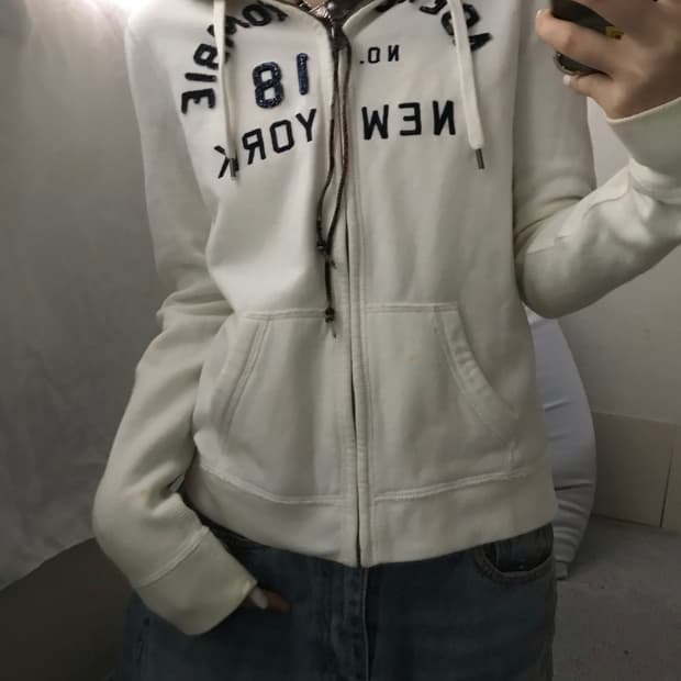 아베크롬비 화이트 슬림핏 후드집업