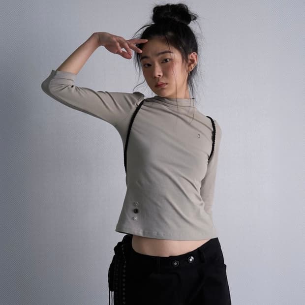 시오서울 하프 넥 카프리 슬리브 탑