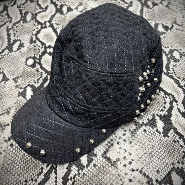 “Vintage” Grey Stitch Detail Stud Cap Si
