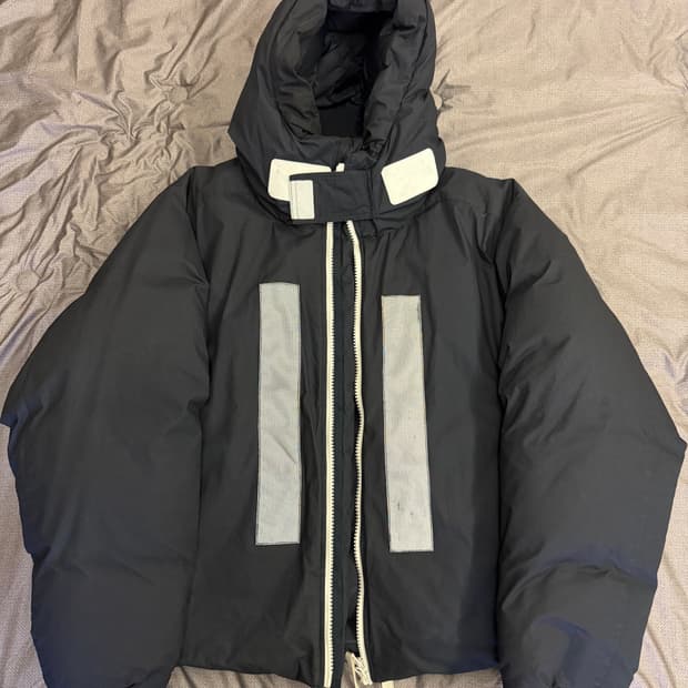 스톤아일랜드 23F/W 마리나 리플렉티브 자켓 패딩