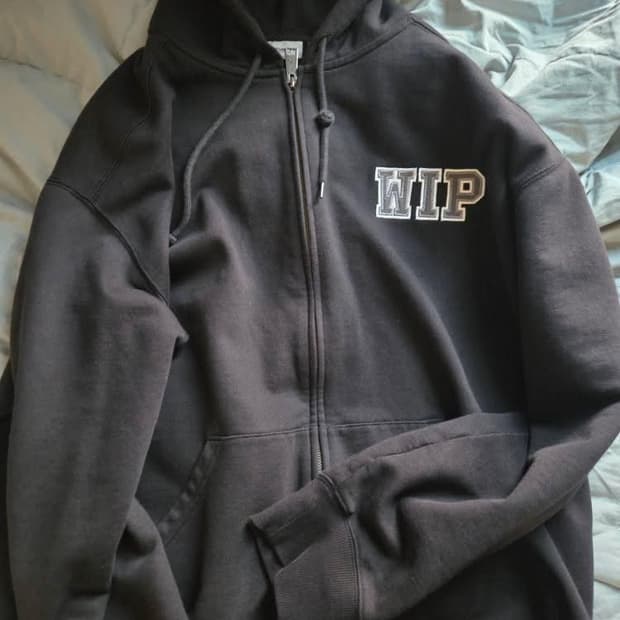 칼하트 wip후드집업 L  M으로 교환 구합니다