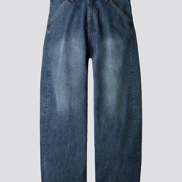 해칭룸 와이드 커브진 워시드 블루 2사이즈 판매합니다