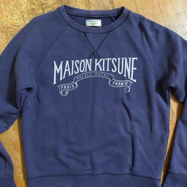 메종키츠네 네이비 맨투맨 S