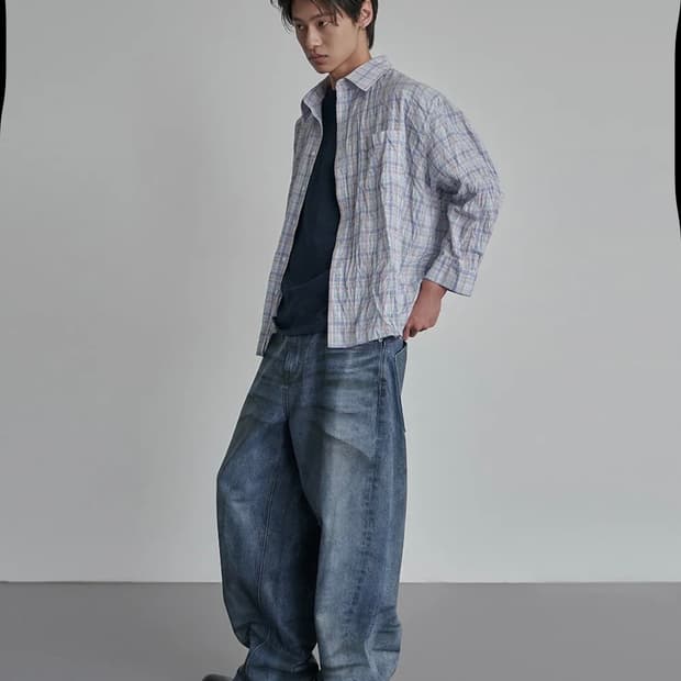 이예 올드스쿨 오일 와이드 데님 팬츠