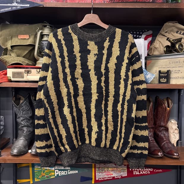 90s 빈티지 디스토션 지브라 자카드패턴 스웨터 N156