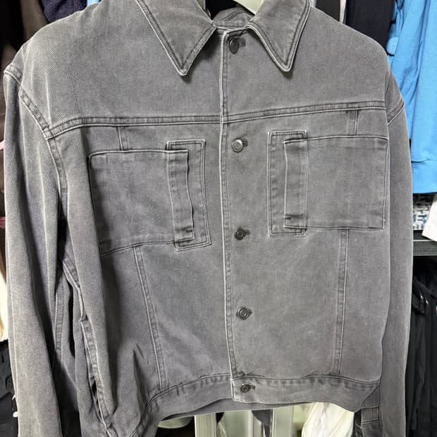 쿠어 21fw 더블 포켓 트러커 재킷 그레이 M(데님)