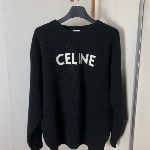 셀린느 오버사이즈 울 니트 