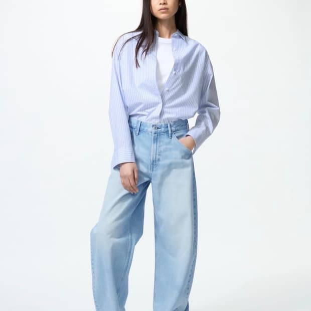 유니클로 배기커브진 25사이즈