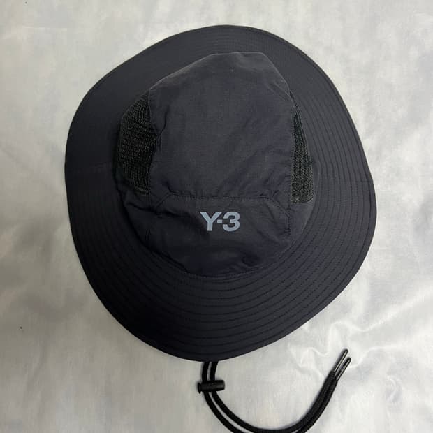 Y-3 사파리 햇