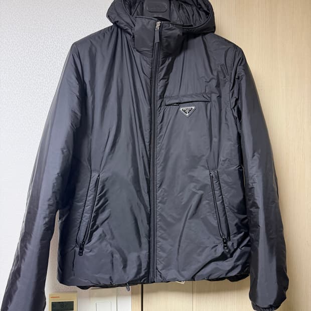 [50] 프라다 SGN955 패딩