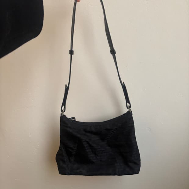 프라다 블랙 y2k 호보백 숄더백