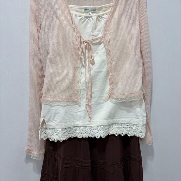 딸기초코 set 🍓🍫 핑크 가디건 + 어스뮤직 나시 + gap 스커트