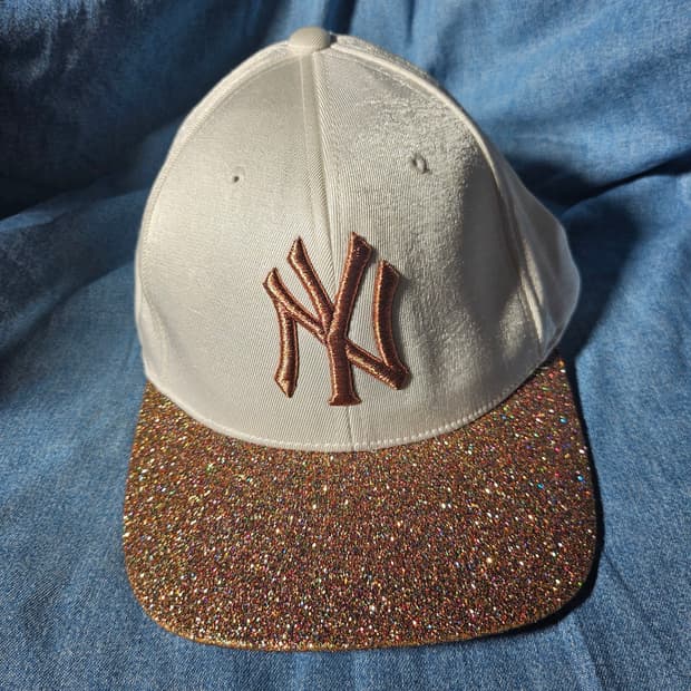 MLB 뉴욕 양키스 화이트 글리터 볼캡