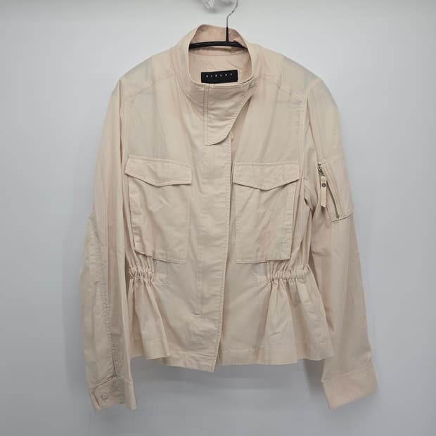 Sisley 아이보리 크롭 야상 자켓