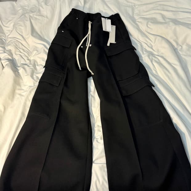 IT46/FW25 CARGOBELAS IN BLACK WOOL DRILL