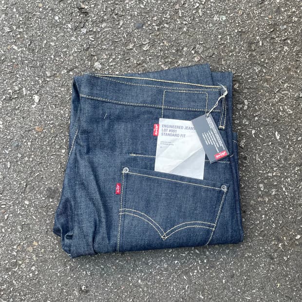 리바이스 엔지니어드진001 (39“)