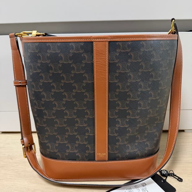 셀린느 버킷백 미디움