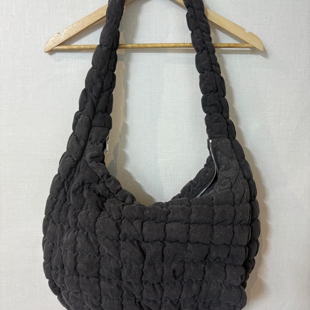 코스 퀼팅백 / L 사이즈 / 컨디션 A+