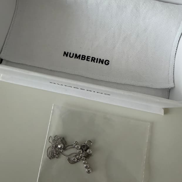 넘버링 3729 십자가 목걸이