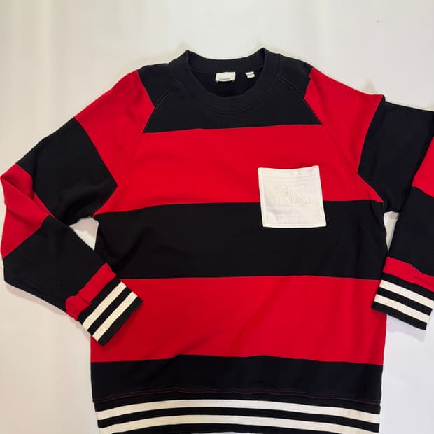 버버리 맨투맨(L사이즈)