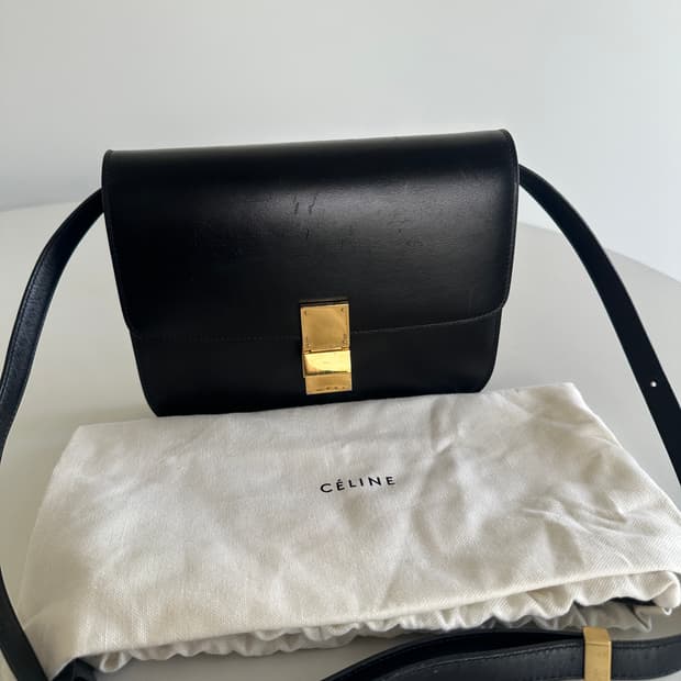 셀린느 클래식 박스백 미디움 블랙