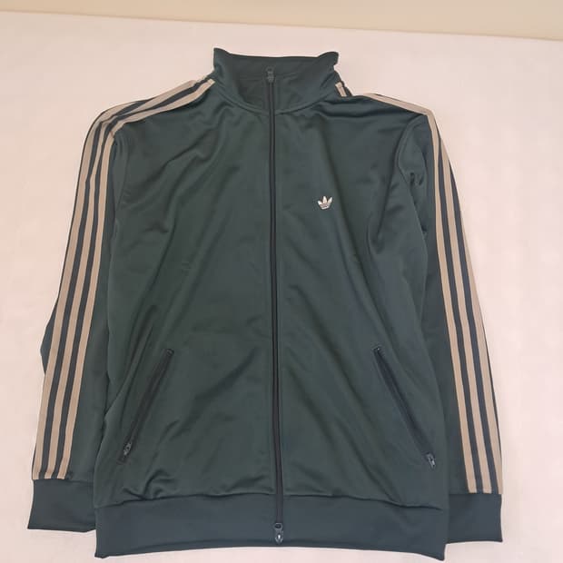 아디다스 베켄바우어 그린 져지 팝니다