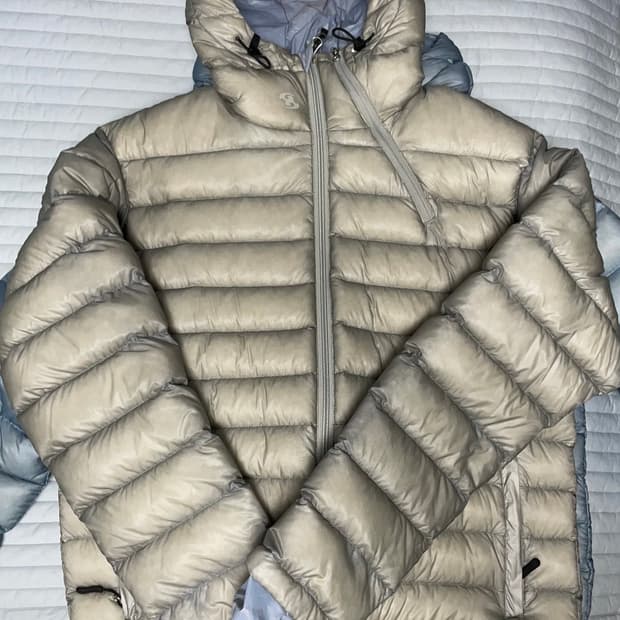 [1] 산산기어 서픽스 푸퍼 자켓 그레이 22fw